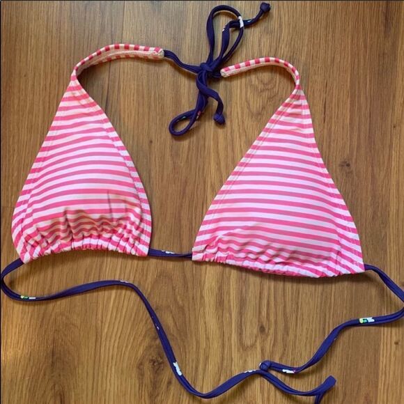 ✨Old Navy Stripped Pink Bikini Top✨ - Picture 4 of 6